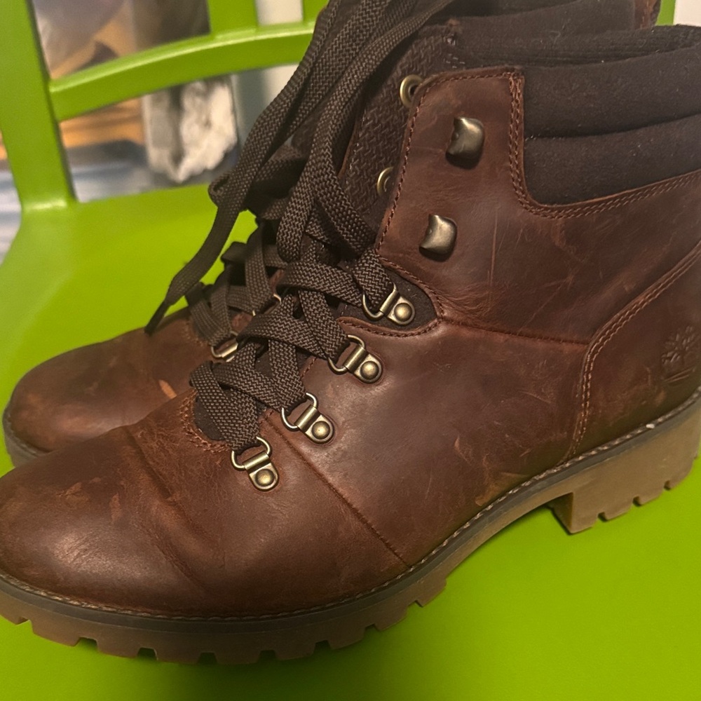 Timberland women’s Dark Brown Leather Boots